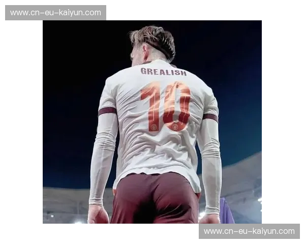 蓝月亮来袭，圣徒能否坚守？哈茨vs曼城，一场不可错过的英超巅峰对决